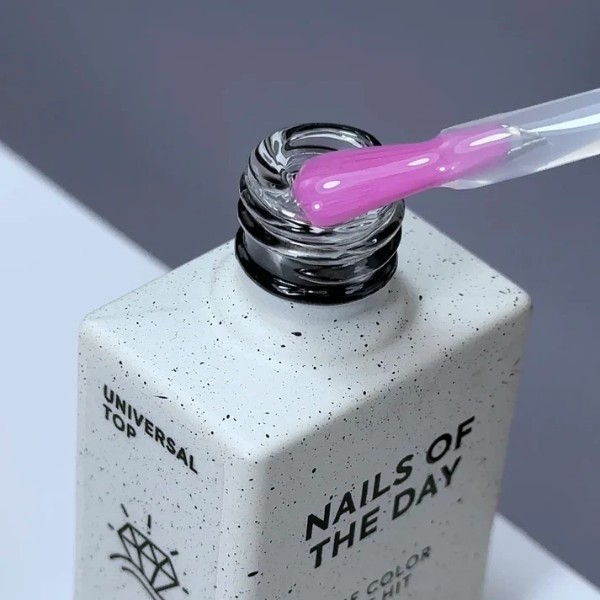 NAILSOFTHEDAY Universal Top — glossy no-wipe top coat with minimal UV filters, 10 ml